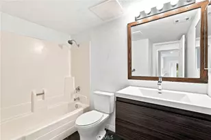 11423 Bartee Ave, Mission Hills (San Fernando), CA 91345 - Photo 28