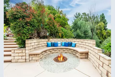 16722 Knollwood Drive, Granada Hills, CA 91344 - Photo 34