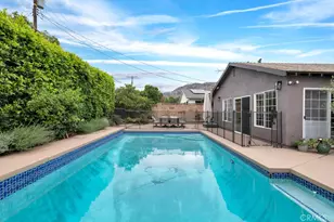 24336 Hartland St, West Hills, CA 91307 - Photo 4