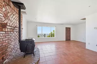 29935 Maypath Rd, Juniper Hills, CA 93543 - Photo 12