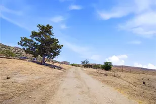 29935 Maypath Rd, Juniper Hills, CA 93543 - Photo 50