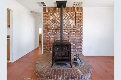 29935 Maypath Road, Juniper Hills, CA 93543 - Photo 18