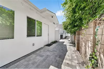 19243 Knapp St, Northridge, CA 91324 - Photo 52