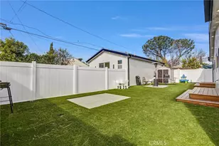 7445 Oakdale Ave, Winnetka, CA 91306 - Photo 22