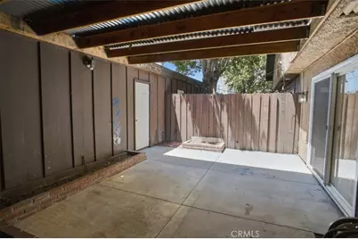 7509 Winnetka Ave, Winnetka, CA 91306 - Photo 18