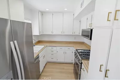 10566 Sunland #7, Sunland, CA 91040 - Photo 4