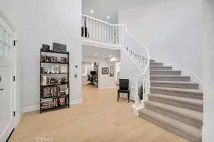 869 Admiral Ct, Oak Park, CA 91377 - Photo 14