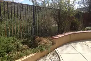 28680 Placerview Trail, Saugus, CA 91390 - Photo 16