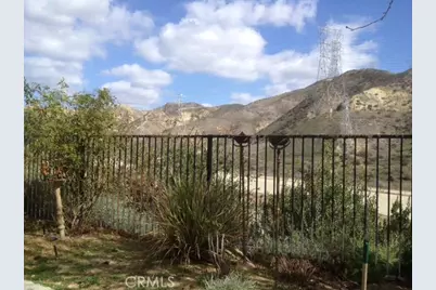 28680 Placerview Trail, Saugus, CA 91390 - Photo 20