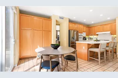 26009 Twain Place, Stevenson Ranch, CA 91381 - Photo 20