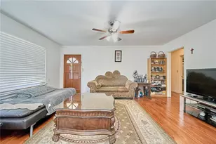 8357 Aura, Northridge, CA 91324 - Photo 6
