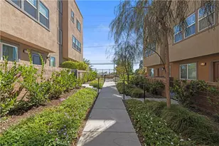 12827 Watt Ln, Sylmar, CA 91342 - Photo 36