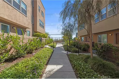 12827 Watt Lane #E, Sylmar, CA 91342 - Photo 36
