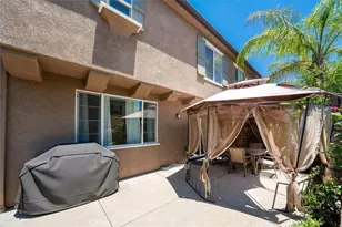 19324 Opal Ln, Saugus, CA 91350 - Photo 32