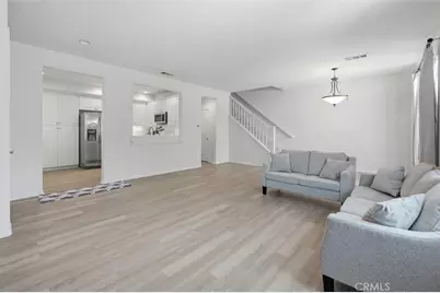 19324 Opal Lane, Saugus, CA 91350 - Photo 6