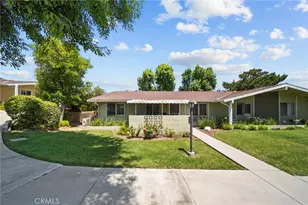 19157 Ave Of The Oaks, Newhall, CA 91321 - Photo 2