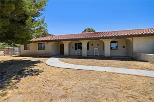902 Searchlight Ranch Rd, Acton, CA 93510 - Photo 4