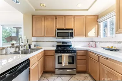 5220 Premiere Hills Circle #228, Woodland Hills, CA 91364 - Photo 18