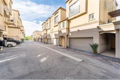 5220 Premiere Hills Circle #228, Woodland Hills, CA 91364 - Photo 38