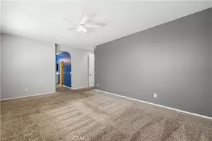 44022 Raven Ln, Lancaster, CA 93536 - Photo 4