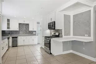 19238 Strathern St, Reseda, CA 91335 - Photo 16