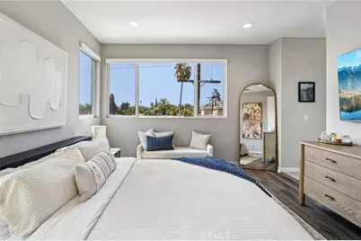 13219 Victory Boulevard, Los Angeles, CA 91401 - Photo 16