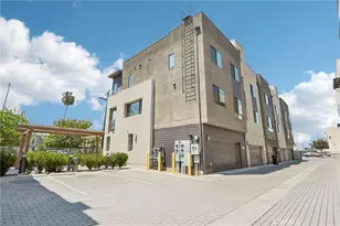 13219 Victory Blvd, Los Angeles, CA 91401 - Photo 6