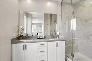 13219 Victory Blvd, Van Nuys, CA 91401 - Photo 16
