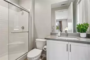 13219 Victory Blvd, Los Angeles, CA 91401 - Photo 14