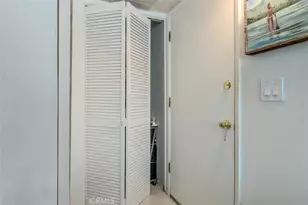 11813 Runnymede St, North Hollywood, CA 91605 - Photo 6