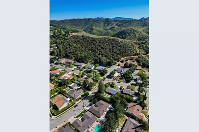 22615 Dardenne Street, Calabasas, CA 91302 - Photo 34