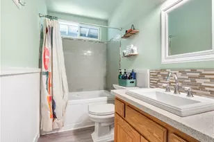 22825 Fir Ct, Saugus, CA 91390 - Photo 18