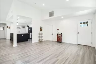 22825 Fir Ct, Saugus, CA 91390 - Photo 6