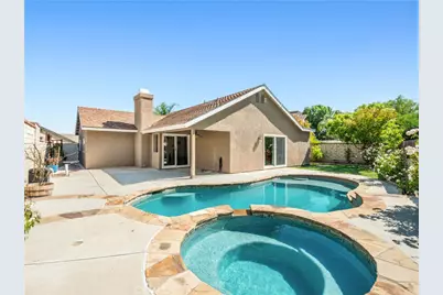 22825 Fir Court, Saugus, CA 91390 - Photo 2