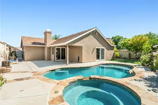22825 Fir Ct, Saugus, CA 91390 - Photo 2