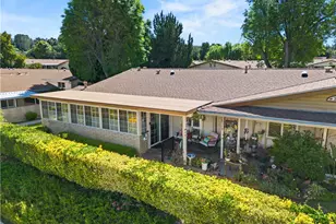 26835 Ave Of The Oaks, Newhall, CA 91321 - Photo 2