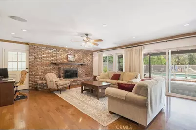 15803 Gault Street, Lake Balboa, CA 91406 - Photo 24