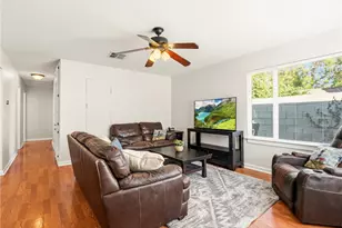 14921 Daffodil Ave, Canyon Country, CA 91387 - Photo 6