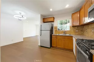 21203 Trumpet Dr, Newhall, CA 91321 - Photo 16