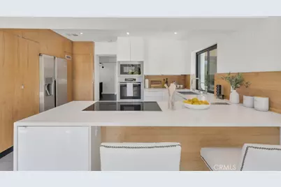 21520 Arcos, Woodland Hills, CA 91364 - Photo 10