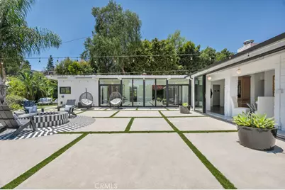 21520 Arcos, Woodland Hills, CA 91364 - Photo 18