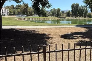 26802 Van Gogh Ln, Valencia, CA 91355 - Photo 2