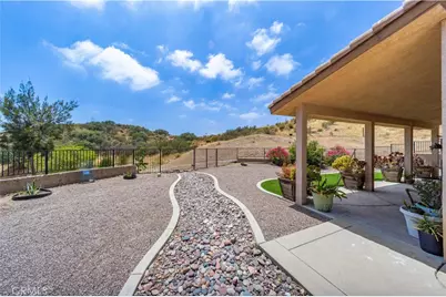 13675 Davenport, Agua Dulce, CA 91390 - Photo 36