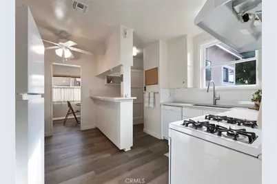 8043 Rhodes, North Hollywood, CA 91605 - Photo 16