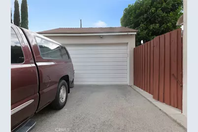 8043 Rhodes, North Hollywood, CA 91605 - Photo 48