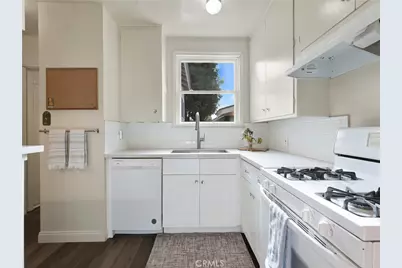 8043 Rhodes, North Hollywood, CA 91605 - Photo 10
