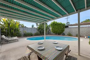 8043 Rhodes, North Hollywood, CA 91605 - Photo 42