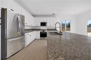 45318 Elm, Lancaster, CA 93534 - Photo 6