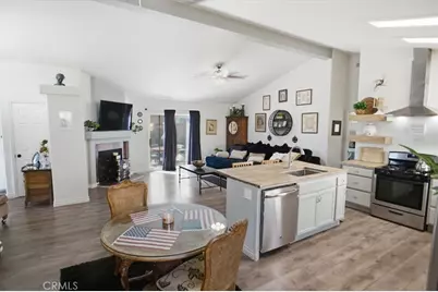 20147 Edgewater Drive, Canyon Country, CA 91351 - Photo 4
