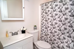 1134 W 39th, Los Angeles, CA 90037 - Photo 40